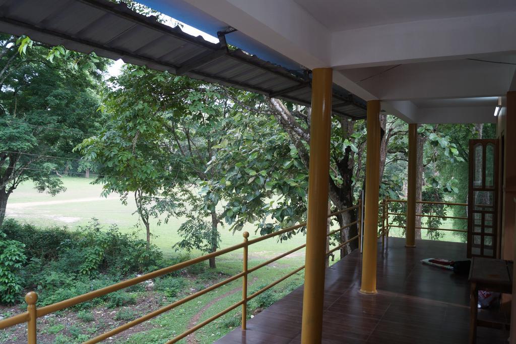 Jungleparadiso Homestay Текади Екстериор снимка